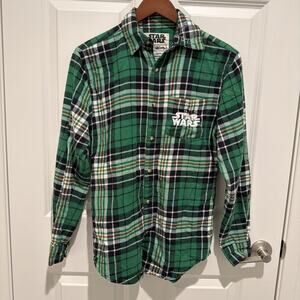 Star Wars Women’s Sz S/P Green Plaid Flannel Button-Down Embroidered The Child